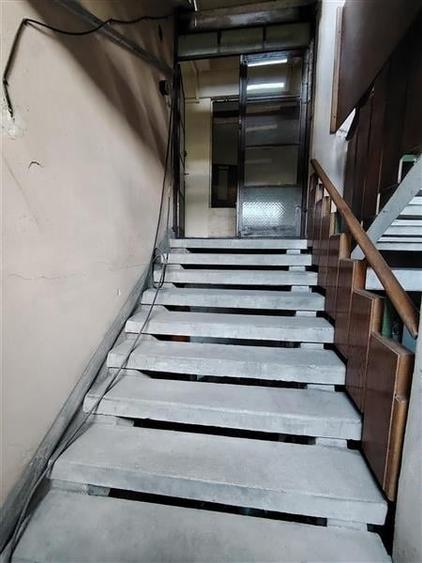 Spațiu industrial, de 800 mp, în Vest