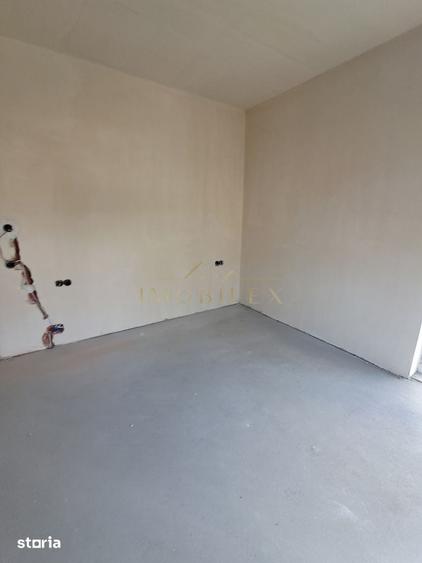 Casă cu 5 camere cu Teren 600 Mp în Sava