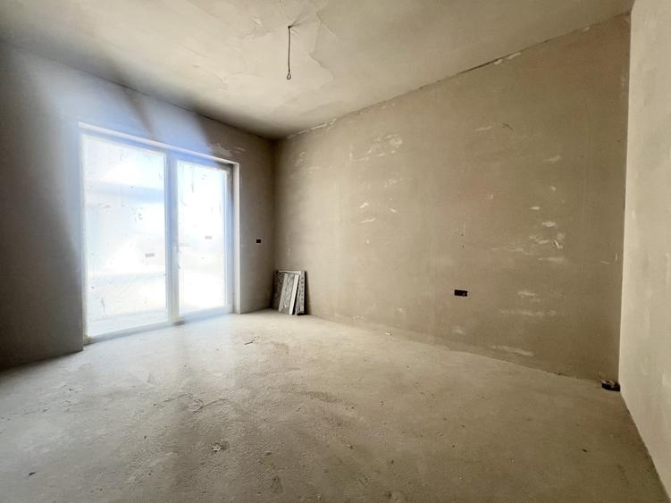 Apartament cu 2 camere decomandat în Giroc