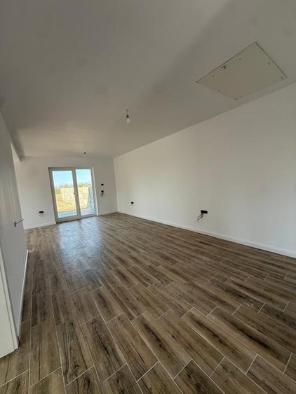 Duplex cu 3 camere cu Canalizare în Beregsău Mare