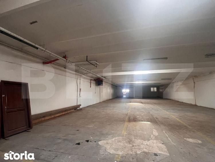 Spațiu comercial, de 800 mp, în Bucovăț