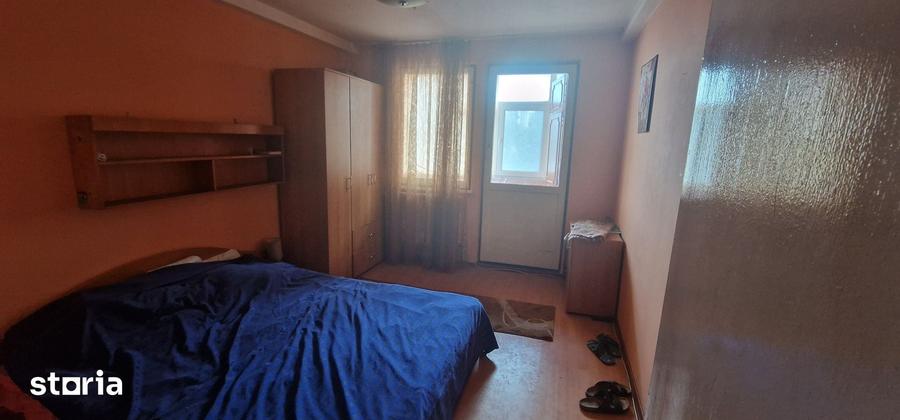 Apartament cu 3 camere în Gara