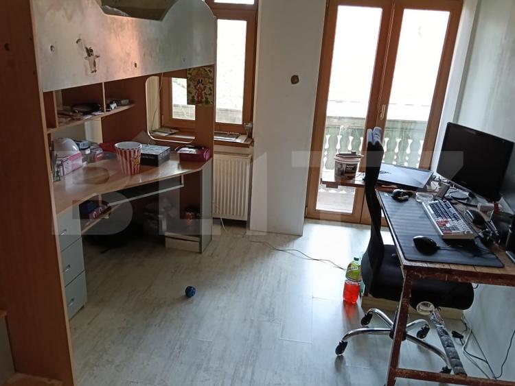 Casă individuală cu 10 camere cu Canalizare în Sighișoara
