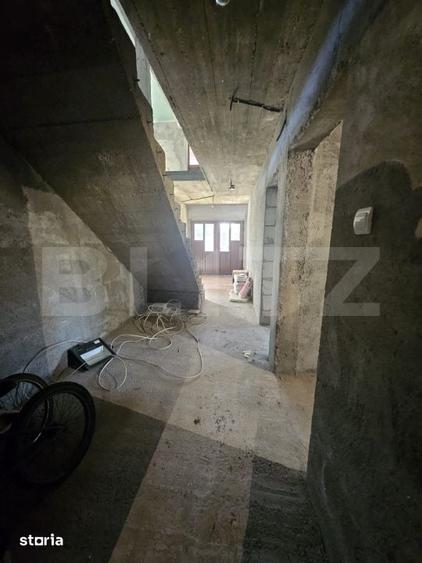 Casă cu 7 camere cu Teren 523 Mp în Slobozia