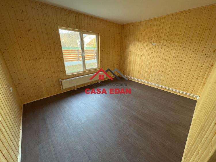 Casă individuală cu 4 camere cu Teren 1003 Mp în Brebu Mânăstirei