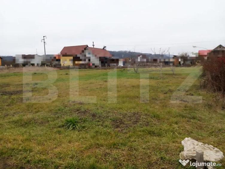 Teren de 1175 mp, în Răscruci
