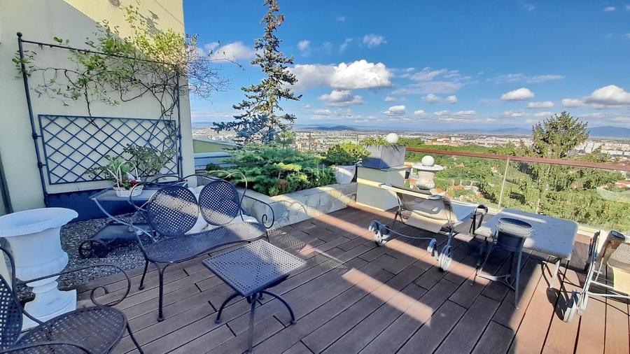Apartament cu 4 camere decomandat, mobilat în Drumul Poienii