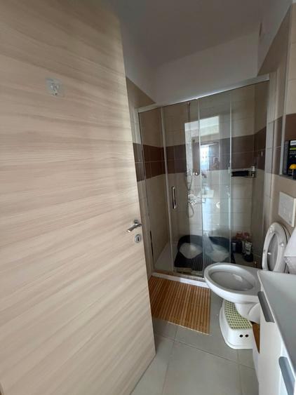 Apartament cu 3 camere decomandat în Prelungirea Ghencea