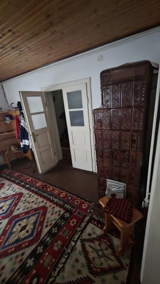 Casă cu 4 camere în Mihoveni