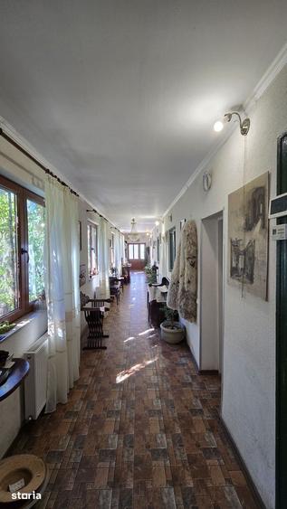 Casă cu 4 camere cu Teren 1462 Mp în Bazna