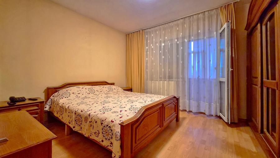Apartament cu 2 camere semidecomandat în Inel II