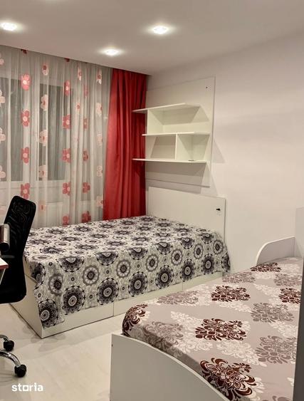 Apartament cu 3 camere decomandat în Berceni