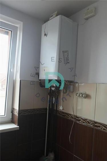 Casă cu 2 camere cu Teren 300 Mp în Craiter