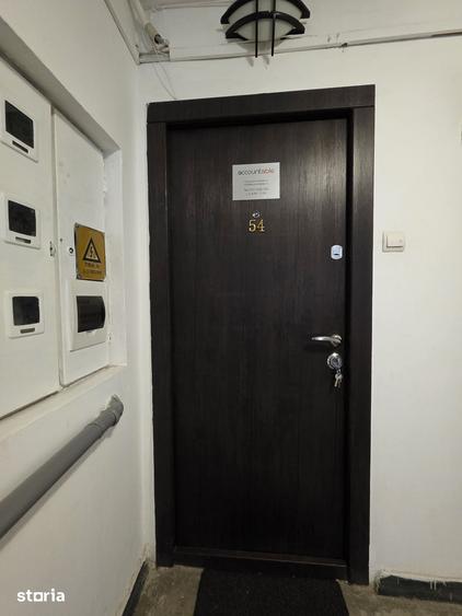 Apartament cu 3 camere în Centrul Civic
