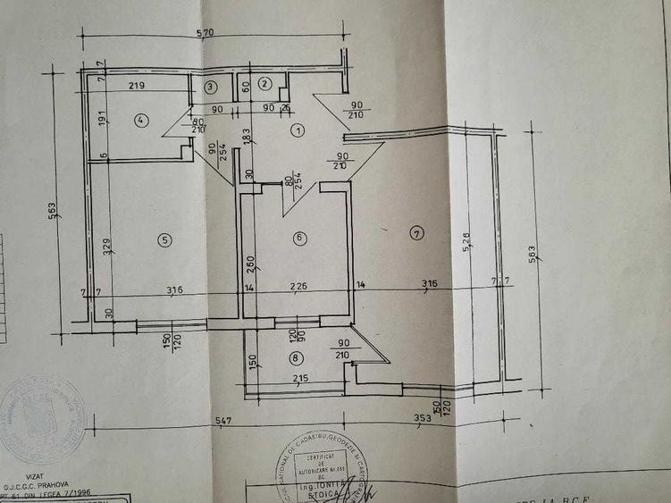 Apartament cu 2 camere decomandat în Republicii