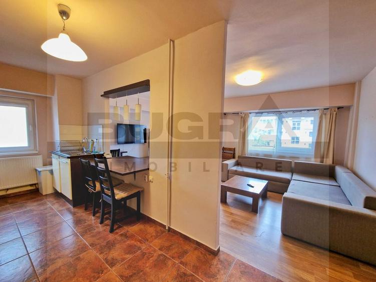 Apartament cu 3 camere decomandat în Zorilor