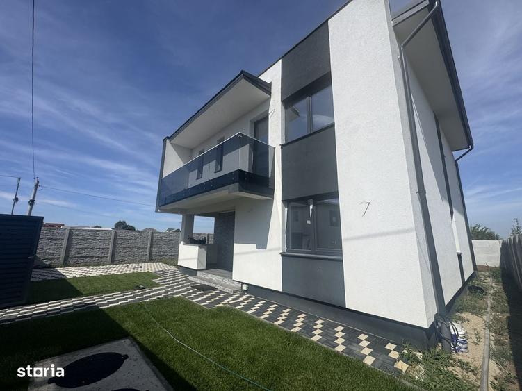 Casă cu 4 camere cu Teren 400 Mp în Domnești