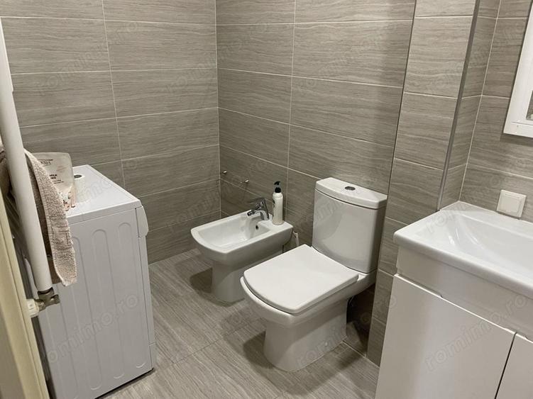 Apartament cu 2 camere decomandat în Politehnica