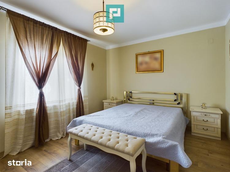 Casă cu 4 camere cu Canalizare în Cartierul Verde