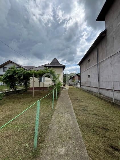 Casă individuală cu 3 camere cu Canalizare în Pucioasa
