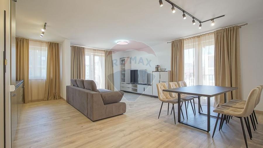 Apartament cu 2 camere semidecomandat, mobilat în Tractorul