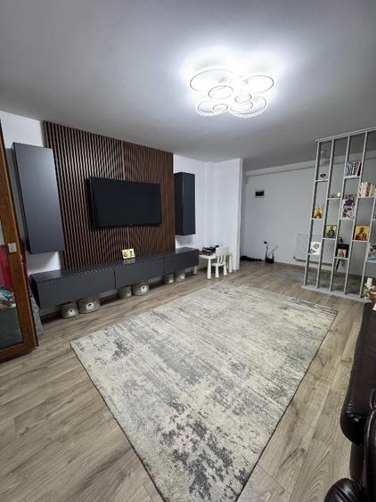 Apartament cu 2 camere decomandat, mobilat în Calea Romanului