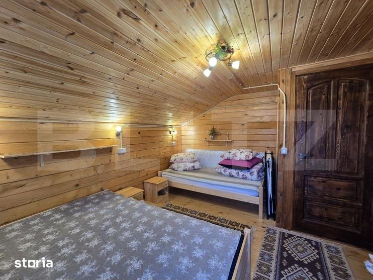 Casă cu 5 camere cu Teren 1251 Mp în Călățele