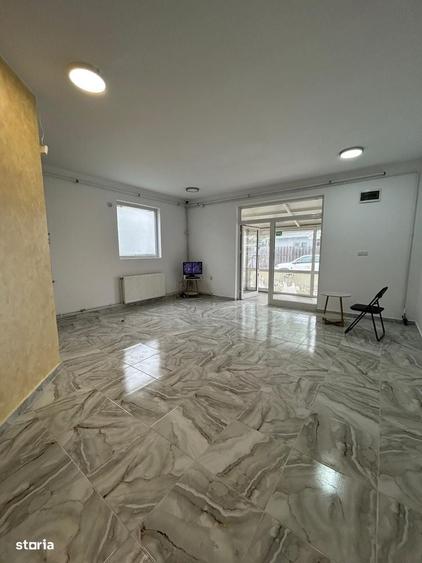 Spațiu comercial, de 100 mp, în Central