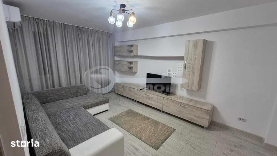 Apartament cu 3 camere decomandat, mobilat în Hala Centrală
