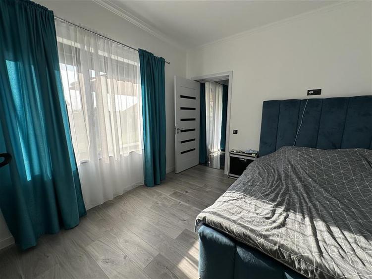 Casă cu 3 camere cu Teren 500 Mp în Nojorid