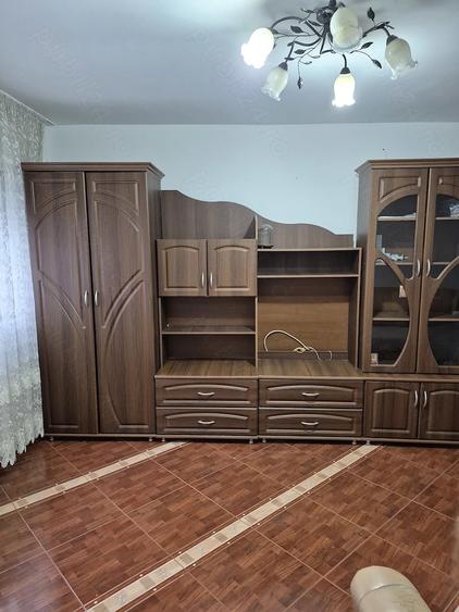 Apartament cu 2 camere decomandat în Colonești