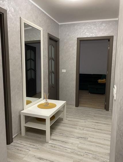 Apartament cu 2 camere semidecomandat în George Enescu