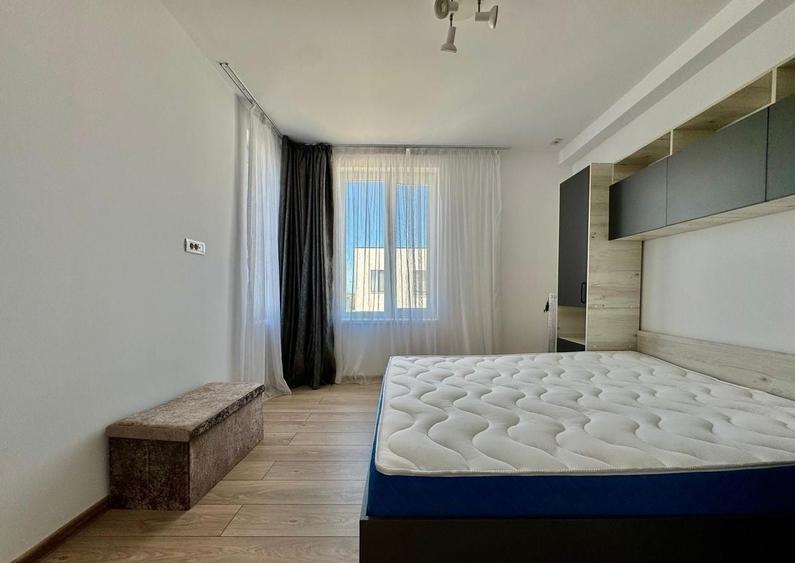Casă cu 4 camere cu Teren 300 Mp în Tunari