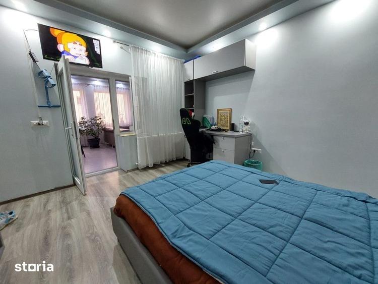 Casă cu 6 camere cu Teren 343 Mp în Dacia