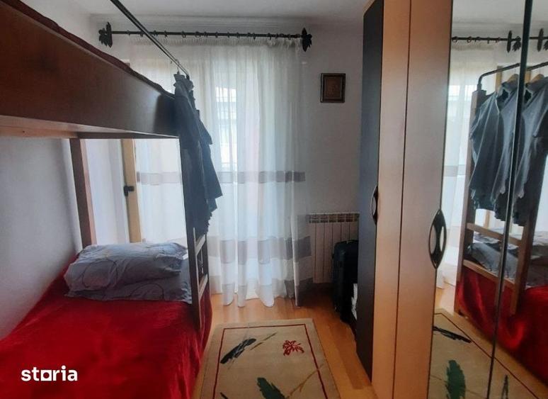 Apartament cu 3 camere în Calea Romanului
