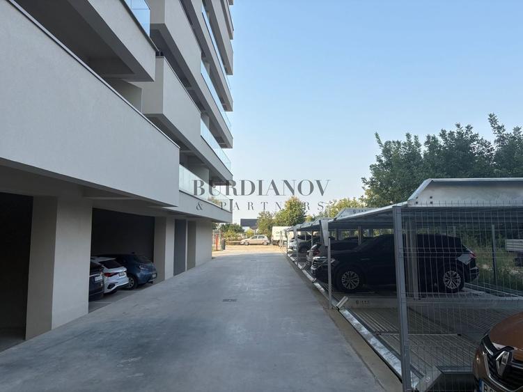 Apartament cu 3 camere decomandat în Lacul Morii
