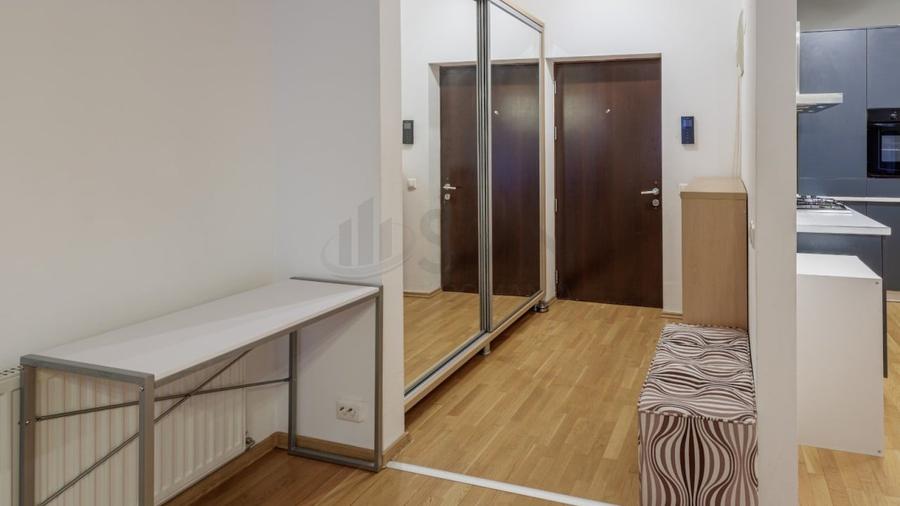 Apartament cu 3 camere decomandat, mobilat în Pipera