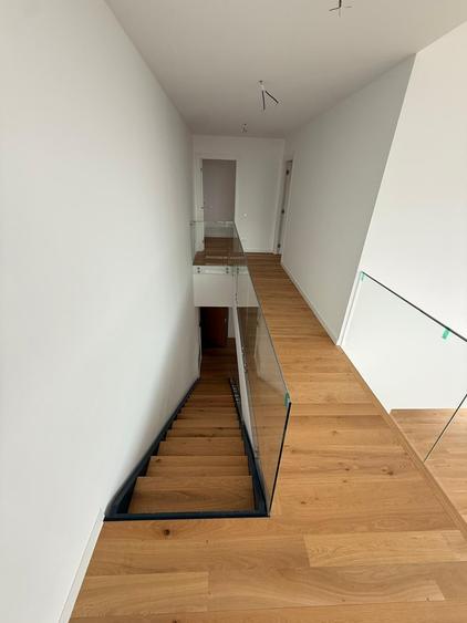 Apartament cu 4 camere în Floreasca