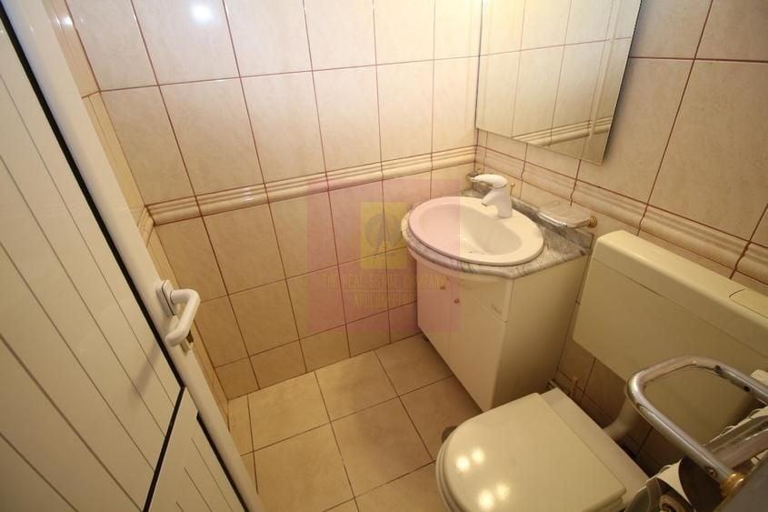 Apartament cu 3 camere de vânzare Decebal adiacent - 16