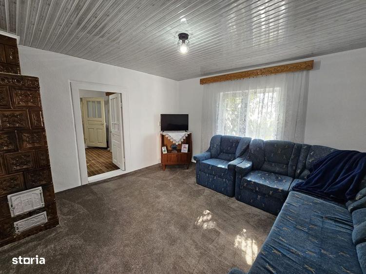 Casă cu 4 camere cu Teren 1100 Mp în Muntenii de Jos