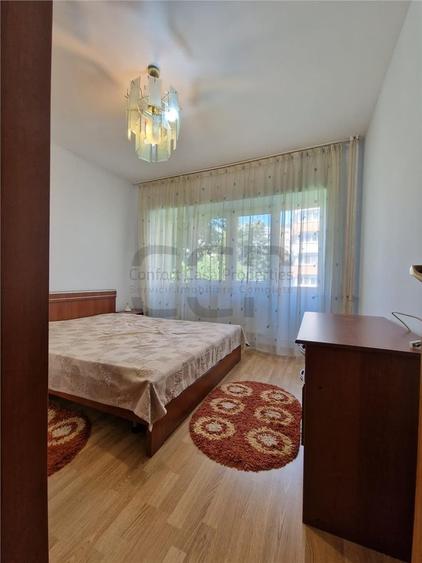 Apartament cu 3 camere decomandat în Doamna Ghica