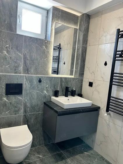 Garsonieră decomandată în Brașovul Vechi