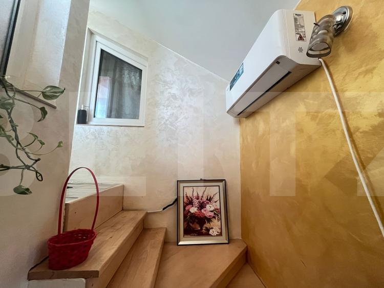 Casă individuală cu 4 camere cu Canalizare în Vest