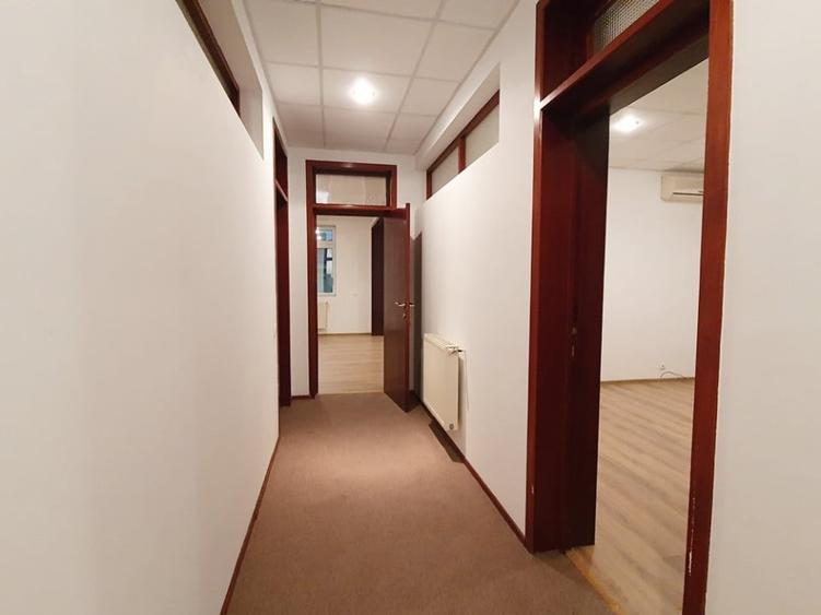Birou, de 353 mp, în Calea Călărașilor