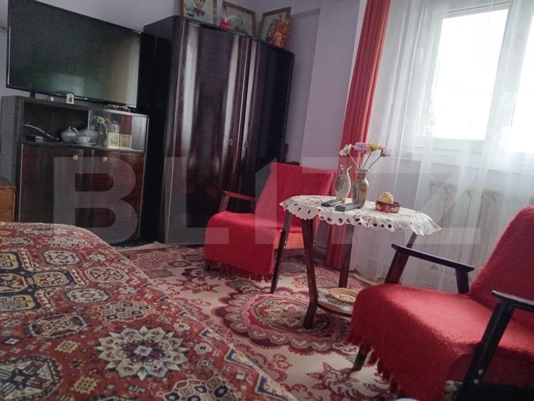Apartament cu 3 camere decomandat, mobilat în Orăștie
