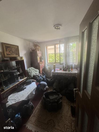 Casă cu 4 camere cu Teren 600 Mp în Central