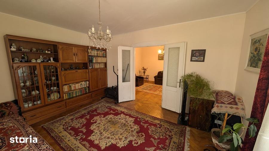 Casă cu 5 camere cu Teren 346 Mp în Gheorgheni