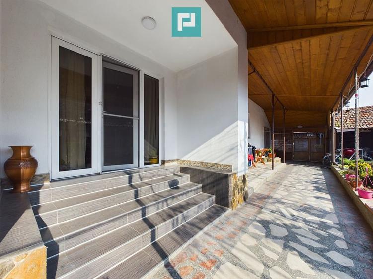 Casă cu 5 camere cu Teren 389 Mp în Central