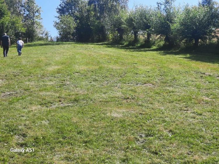 Teren Construcții intravilan de 1450 mp, în Moieciu de Jos