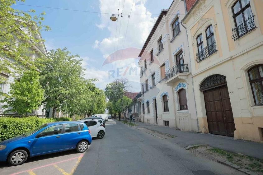 Apartament cu 2 camere decomandat, mobilat în Ultracentral